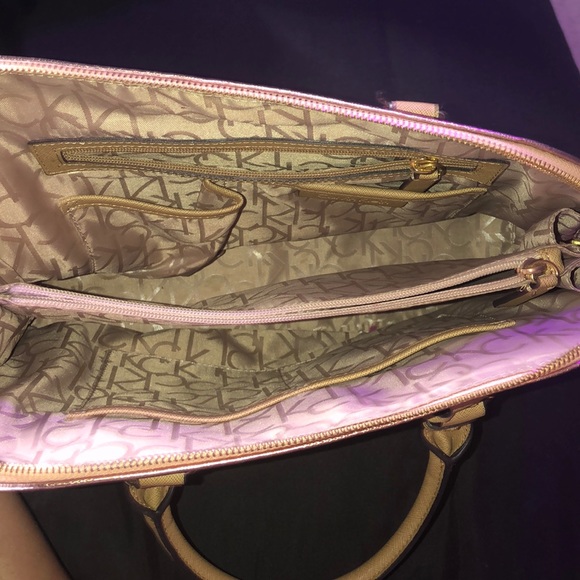 Calvin Klein purse - Picture 3 of 3